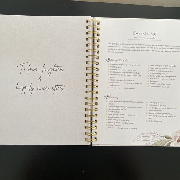 Nook‎ Theory Comprehensive Wedding Planner and Keepsake Spiral Bound Floral Gold - Picture 6 of 8